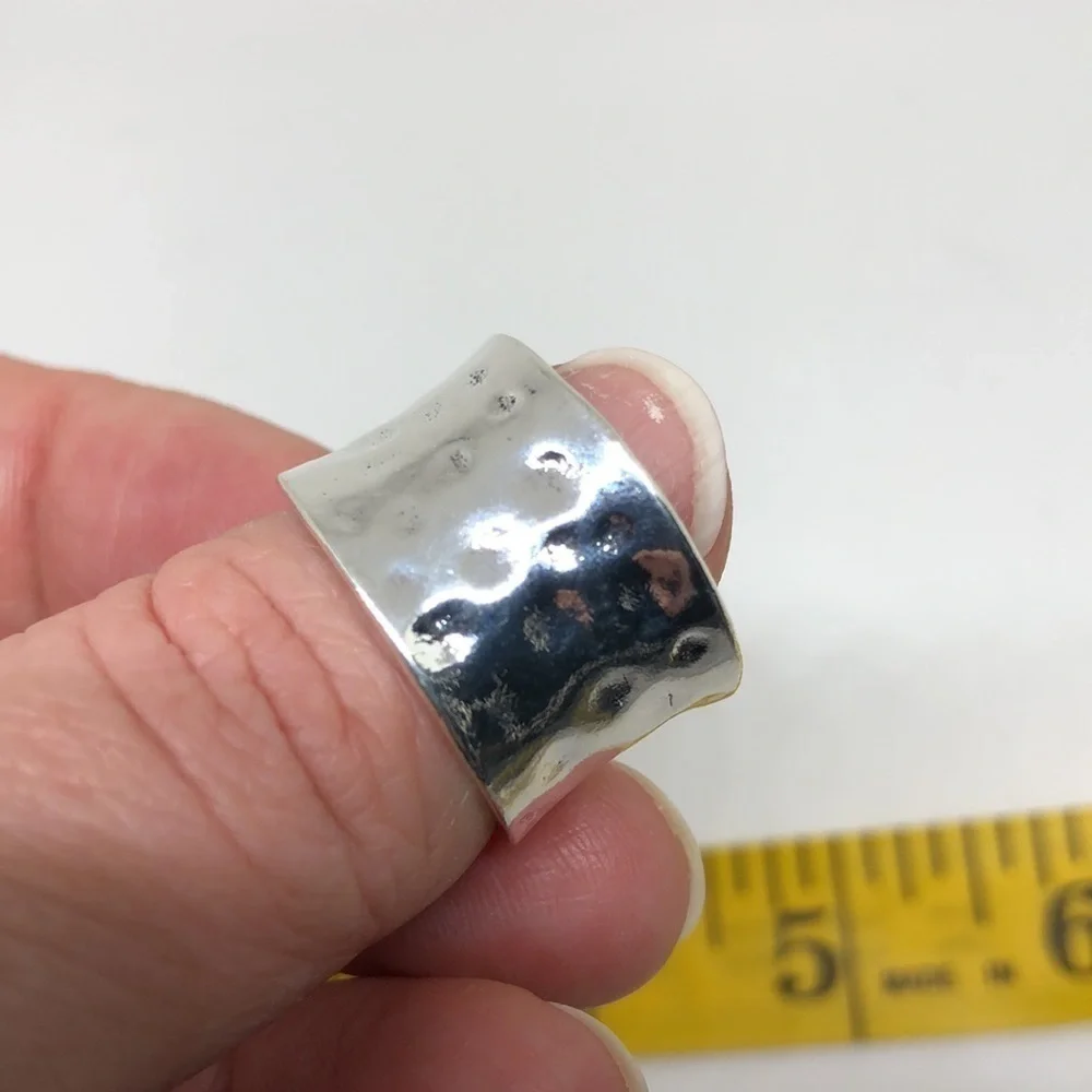 3/$25 Unisex Cross Ring Size 8 Silver Tone